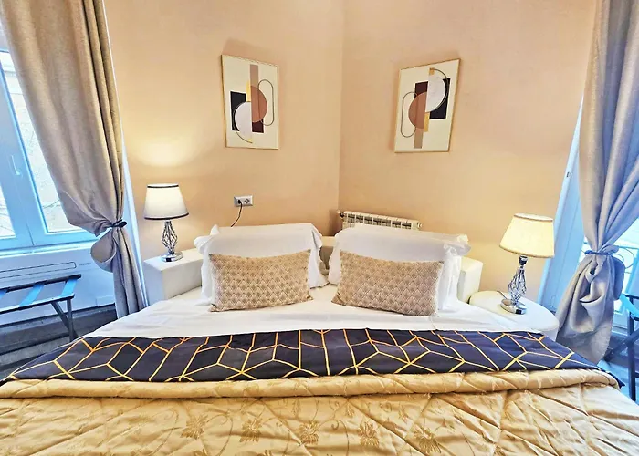 Giulya Hospety Group Affittacamere 4*