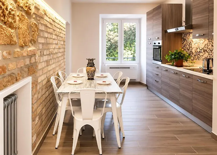 Giulya Hospety Group Guest house Rome